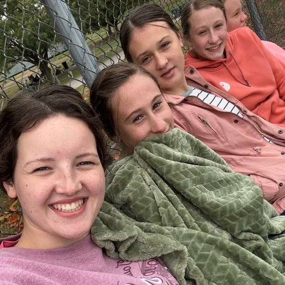 Meet your Posher, Faith - Picture 9 of 16